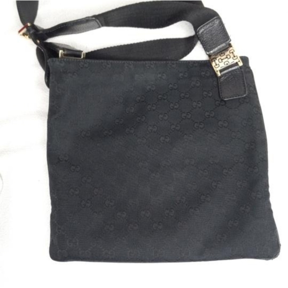 Authentic Gucci GG Monogram Supreme Horsebit Messenger Crossbody Bag - Picture 4 of 12